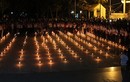 Hơn 1.000 bạn trẻ Quảng Bình thắp nến tưởng nhớ Đại tướng