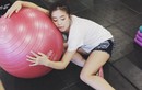 Dàn hot girl Việt tạo dáng nhắng nhít trong phòng gym