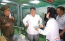 Hình ảnh ông Kim Jong Un tươi cười thăm nhà máy quân đội