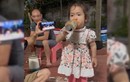 Bé gái 3 tuổi cất tiếng ca 'Gặp nhau giữa rừng mơ' giọng cực mê 