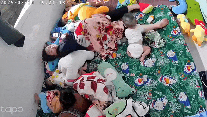 Bảo mẫu đánh đập, hành hạ em nhỏ gây phẫn nộ
