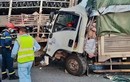Tông đuôi xe khác trên cao tốc, 2 người mắc kẹt tử vong