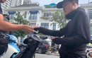 Hà Nội: Bãi trông giữ xe hết giấy phép, Cty Hữu Đức Trí vẫn thu tiền