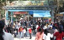 Hàng ngàn người đổ về vườn thú Hà Nội trong ngày đầu năm mới