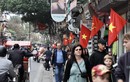 Đường phố Hà Nội rực rỡ cờ hoa chào đón xuân Quý Mão 2023