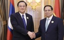 Thủ tướng Lào và Phu nhân bắt đầu thăm chính thức Việt Nam