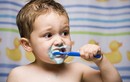 Bí quyết giúp bé tự đánh răng mỗi ngày