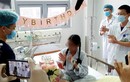 Trở về từ “cửa tử”, cô gái 18 tuổi đón sinh nhật khó quên tại BV Bạch Mai