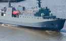 Tàu đổ bộ “lạ” Trung Quốc ra biển làm gì?