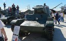 Chiêm ngưỡng loạt xe tăng cổ của Nga mới khoe