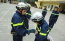 Thán phục "biệt đội bông hồng thép" của Cảnh sát PCCC Hà Nội