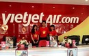 Lạ mắt trang phục mới mừng 40 năm thống nhất của Vietjet