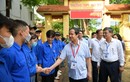 Bộ trưởng Nguyễn Kim Sơn động viên thí sinh thi tốt nghiệp THPT