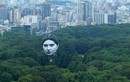 Khinh khí cầu hình đầu người khổng lồ bay trên bầu trời Tokyo 