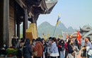 Mỗi ngày chùa Tam Chúc đón hàng vạn người về du xuân, vãn cảnh 