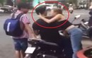 Thiếu nữ Việt thi nhau cưỡng hôn người lạ trên phố