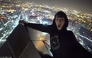 Đôi bạn liều mạng sống ảo trên đỉnh tòa nhà cao 235m