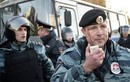 Chùm ảnh đầu tiên về biểu tình bạo loạn ở Moscow