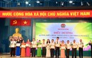 Hội Nông dân TP HCM trao học bổng toàn phần cho sinh viên nghèo