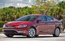 Soi sedan cao cấp Chrysler 200C "vịt bầu" sắp trình làng