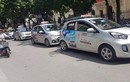 Taxi Hà Nội yêu cầu dừng khẩn cấp Grab-Uber