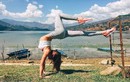 Bỏ nghề vũ công, 9X người Nga đi khắp nơi tập yoga
