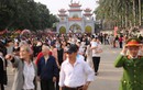 Vạn du khách đổ về Mê Linh trẩy hội đền Hai Bà Trưng