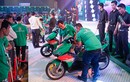 Thợ sửa xe máy Việt Nam thi tài cùng Castrol