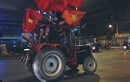 Dàn xe "hàng độc" trắng đêm cổ vũ Việt Nam vô địch
