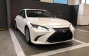 Cận cảnh xe sang Lexus ES 2019 đầu tiên tại Sài Gòn 