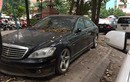 Xe sang Mercedes-Benz S63 AMG "bỏ xó" vỉa hè Hà Nội