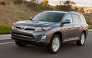 Hàng loạt xe Toyota Highlander bị rơi trục vô-lăng