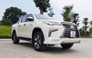 Dân chơi Việt "hô biến" Toyota Hilux thành bán tải Lexus