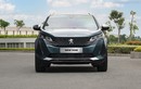 Peugeot 5008 giảm 119 triệu đồng tại đại lý, Hyundai Santafe dè chừng