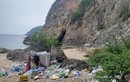 Ghềnh Bàng - Sơn Trà đầy rác thải do khách tham quan để lại 