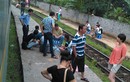 Sạt lở đất, hàng loạt chuyến tàu lên Lào Cai kẹt cứng