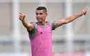 Ronaldo ghi điểm trong buổi tập đầu tiên cùng Juventus