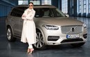 Người đẹp Ba Lan đo độ "nóng" cùng SUV Volvo XC90