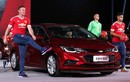 Wayne Rooney “show hàng” Chevrolet Cruze 2017 giá 367 triệu