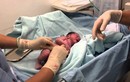 Lạ đời sinh con trong phòng cấp cứu mới biết có bầu