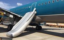 Khách tự mở cửa thoát hiểm, Vietnam Airlines “đi tong” 20.000 USD