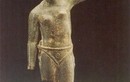 Tại sao bức tượng nữ đấu sĩ La Mã cổ đại lại có tư thế kì lạ?