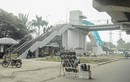 Chùm ảnh: Hàng quán tự phát bủa vây các ga tàu điện Cát Linh - Hà Đông