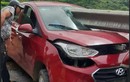 Ô tô bị xuyên thủng ở Lạng Sơn, tài xế thoát nạn vô cùng may mắn