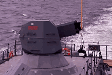 Video: Chiến hạm Nga khai hoả như sấm sét ở biển Baltic