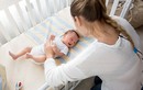 Lý do nên để trẻ sơ sinh ngủ chung phòng bố mẹ