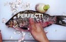 Video: Chỉ dùng củ cải "đánh" vảy cá hết veo