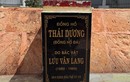 Đồng hồ đá xem giờ bằng ánh nắng mặt trời ở Việt Nam