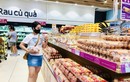 Trứng gà bán đổ đống, giá rẻ kỷ lục