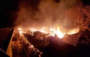 Cháy xưởng bông Củ Chi: Hàng trăm chiến sĩ xuyên đêm dập lửa